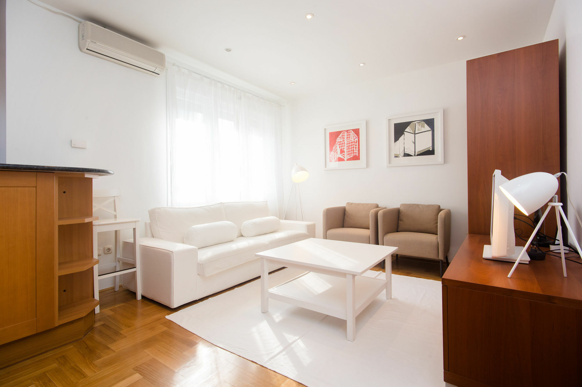 แองเจิล เมนสแควร์ ซาเกรบ Apartment ซาเกร็บ ภายนอก รูปภาพ