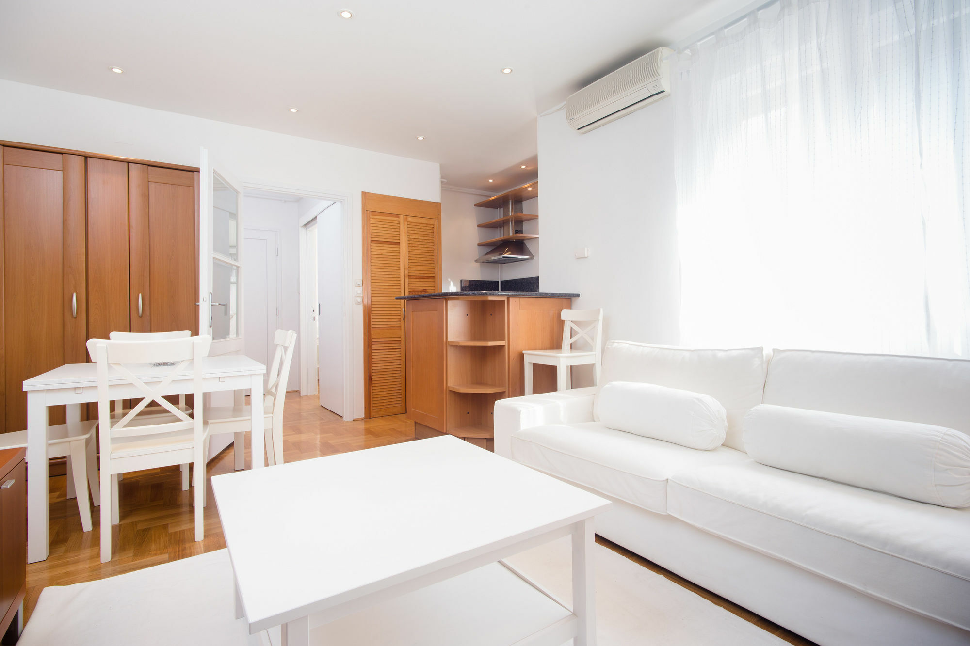 แองเจิล เมนสแควร์ ซาเกรบ Apartment ซาเกร็บ ภายนอก รูปภาพ