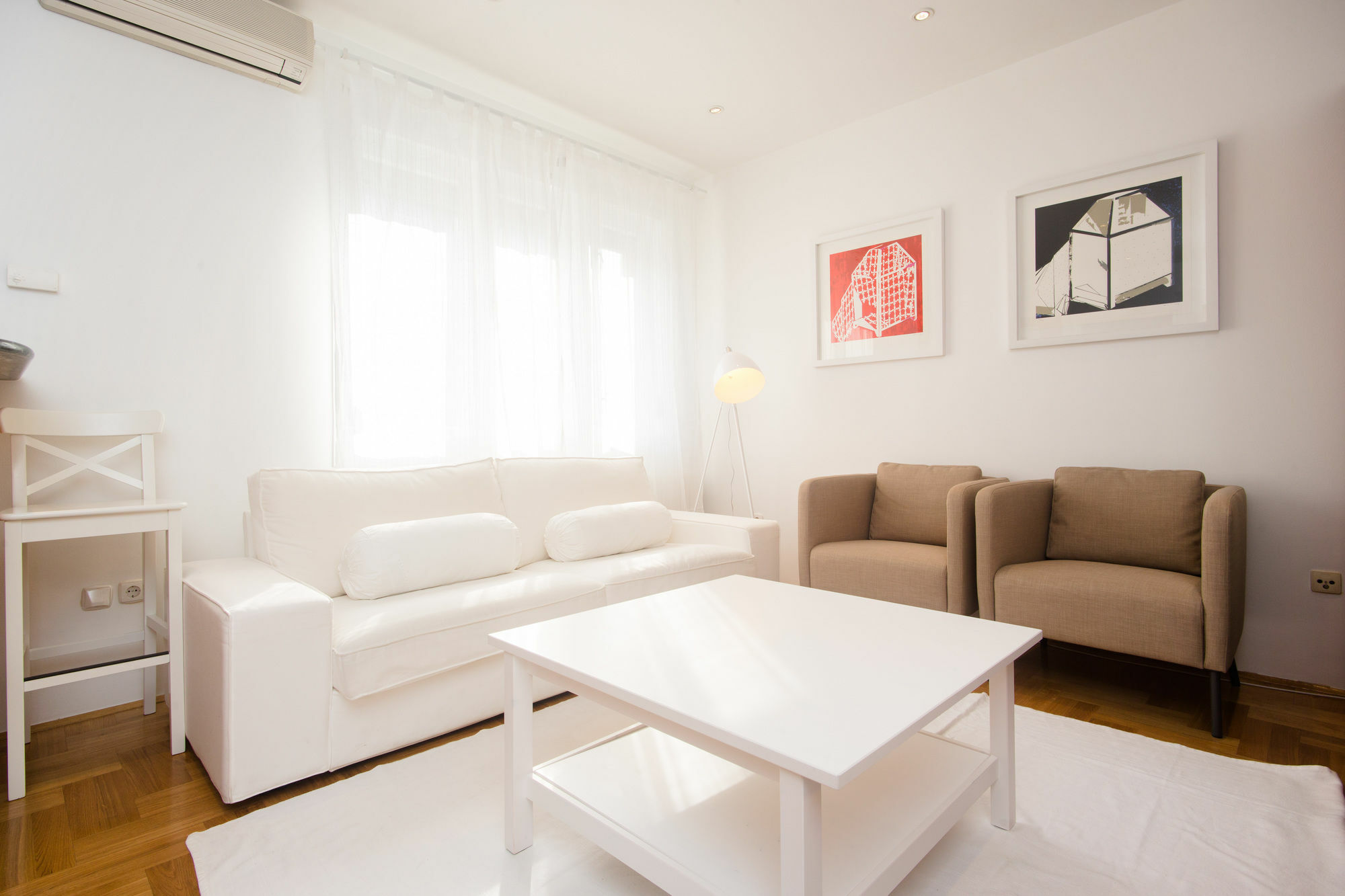 แองเจิล เมนสแควร์ ซาเกรบ Apartment ซาเกร็บ ภายนอก รูปภาพ
