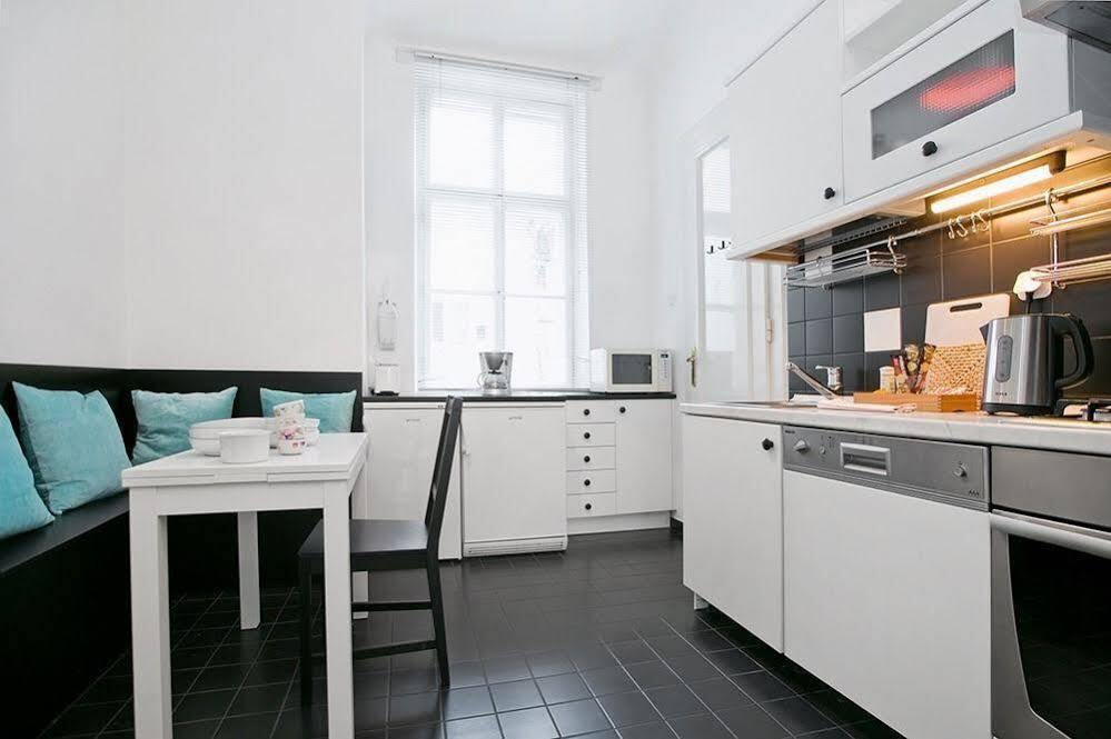 แองเจิล เมนสแควร์ ซาเกรบ Apartment ซาเกร็บ ภายนอก รูปภาพ